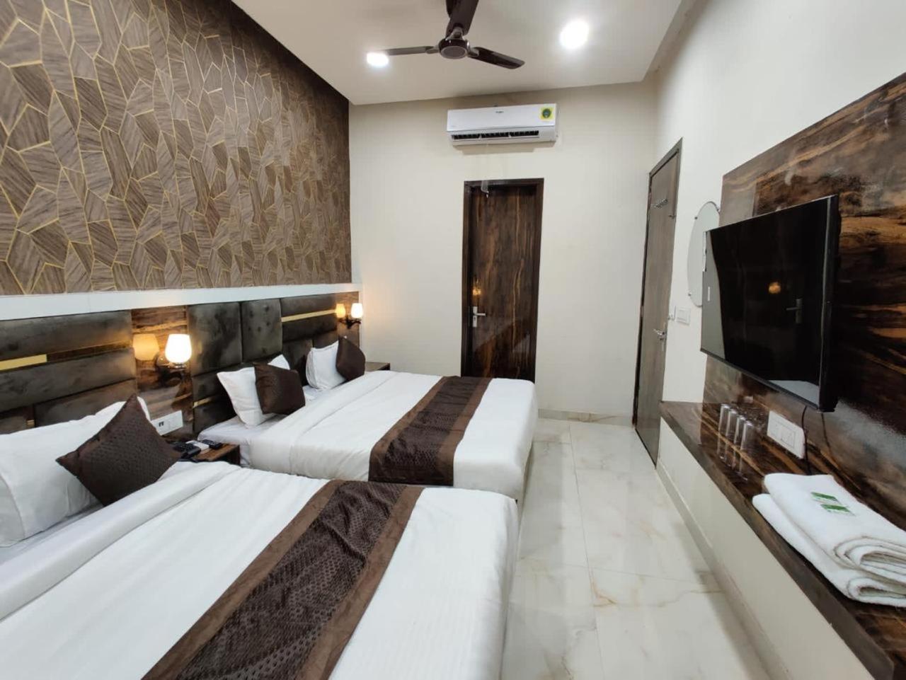 Hotel Gs Amritsar 200 Mtr From Golden Temple 외부 사진