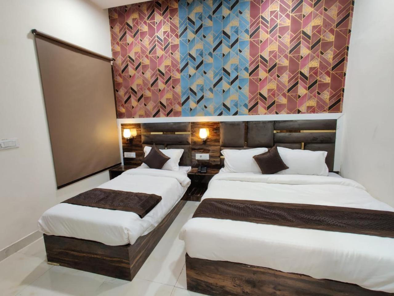 Hotel Gs Amritsar 200 Mtr From Golden Temple 외부 사진