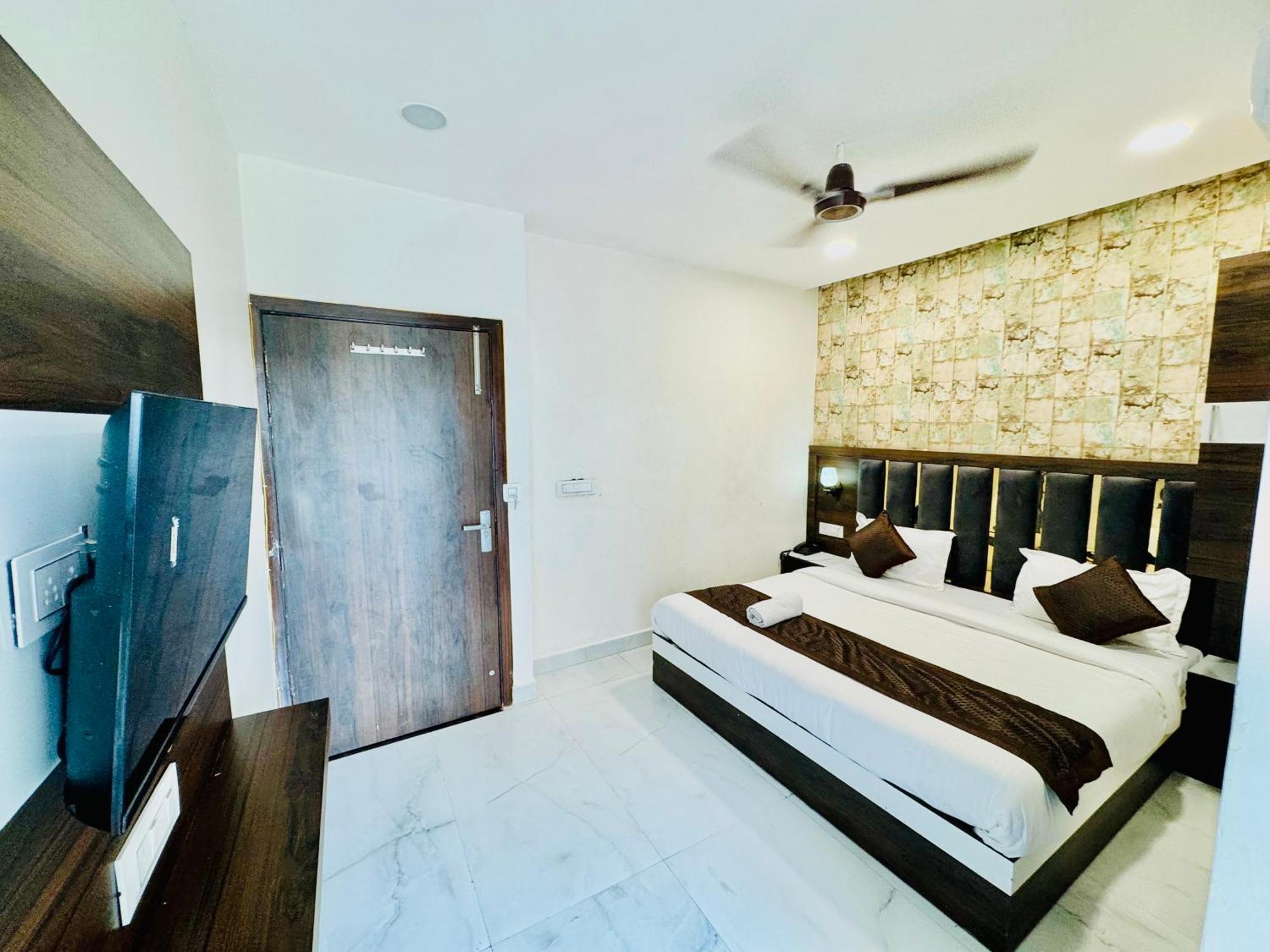 Hotel Gs Amritsar 200 Mtr From Golden Temple 외부 사진